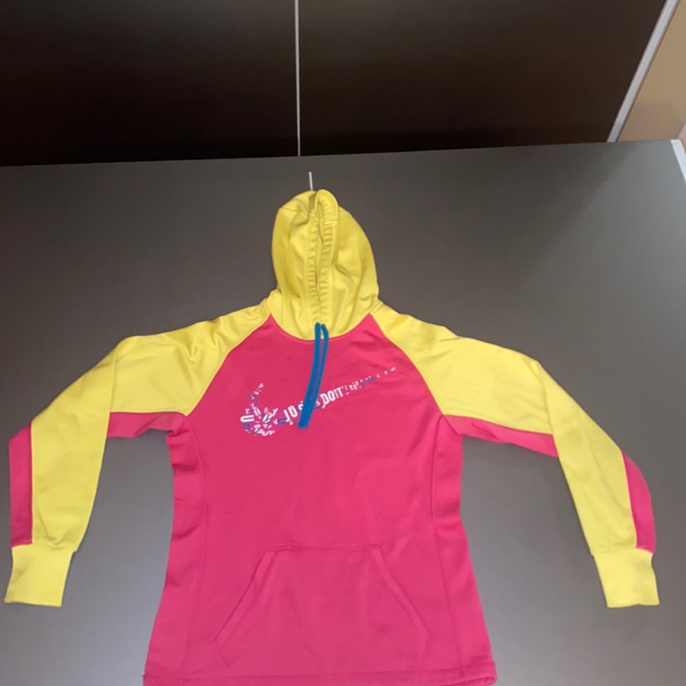 Nike Women’s Sweatshirt